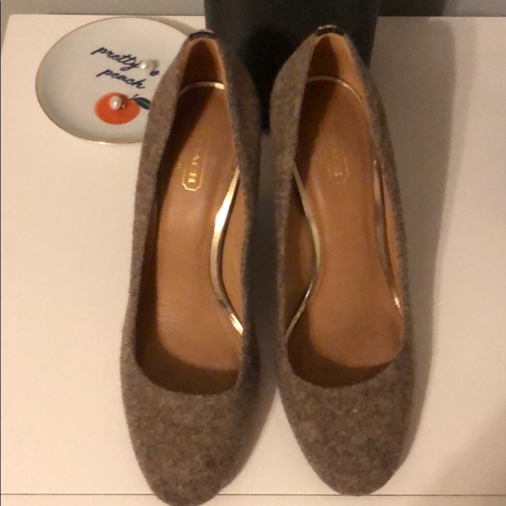 Coach Heels - Picture 2 of 4